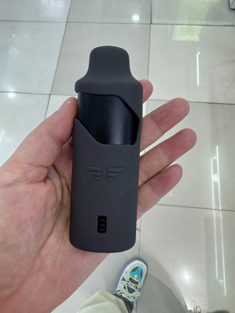 悦刻大千和幻影哪个好